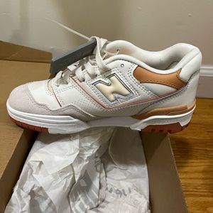 Brand new women’s new balance 550s